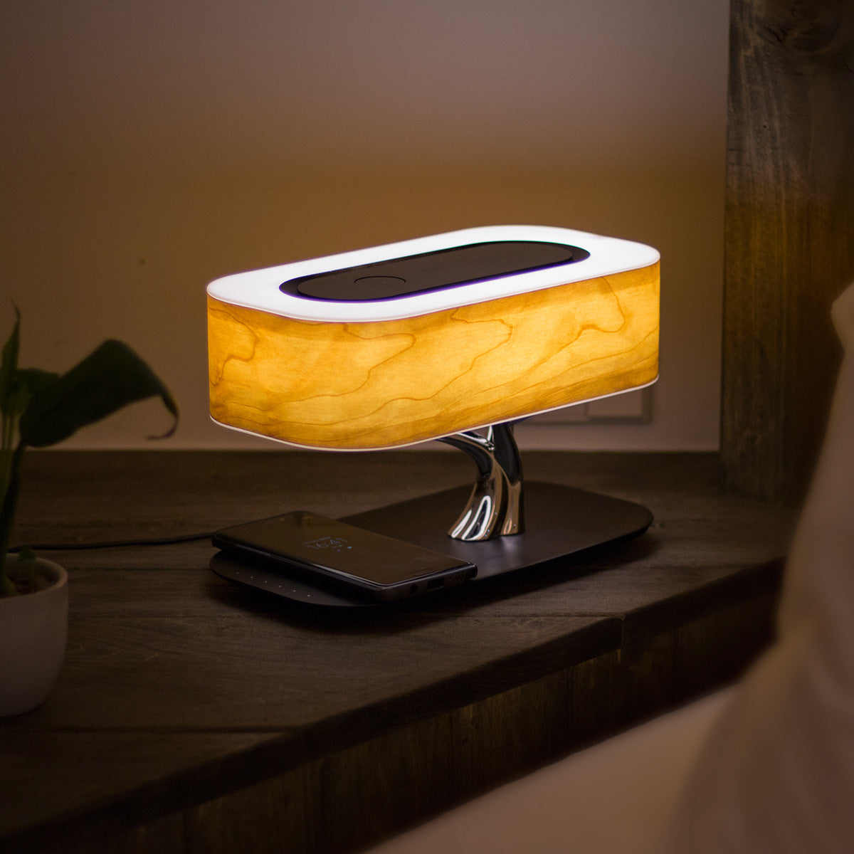 Sahara Lamp (Wireless Charging)