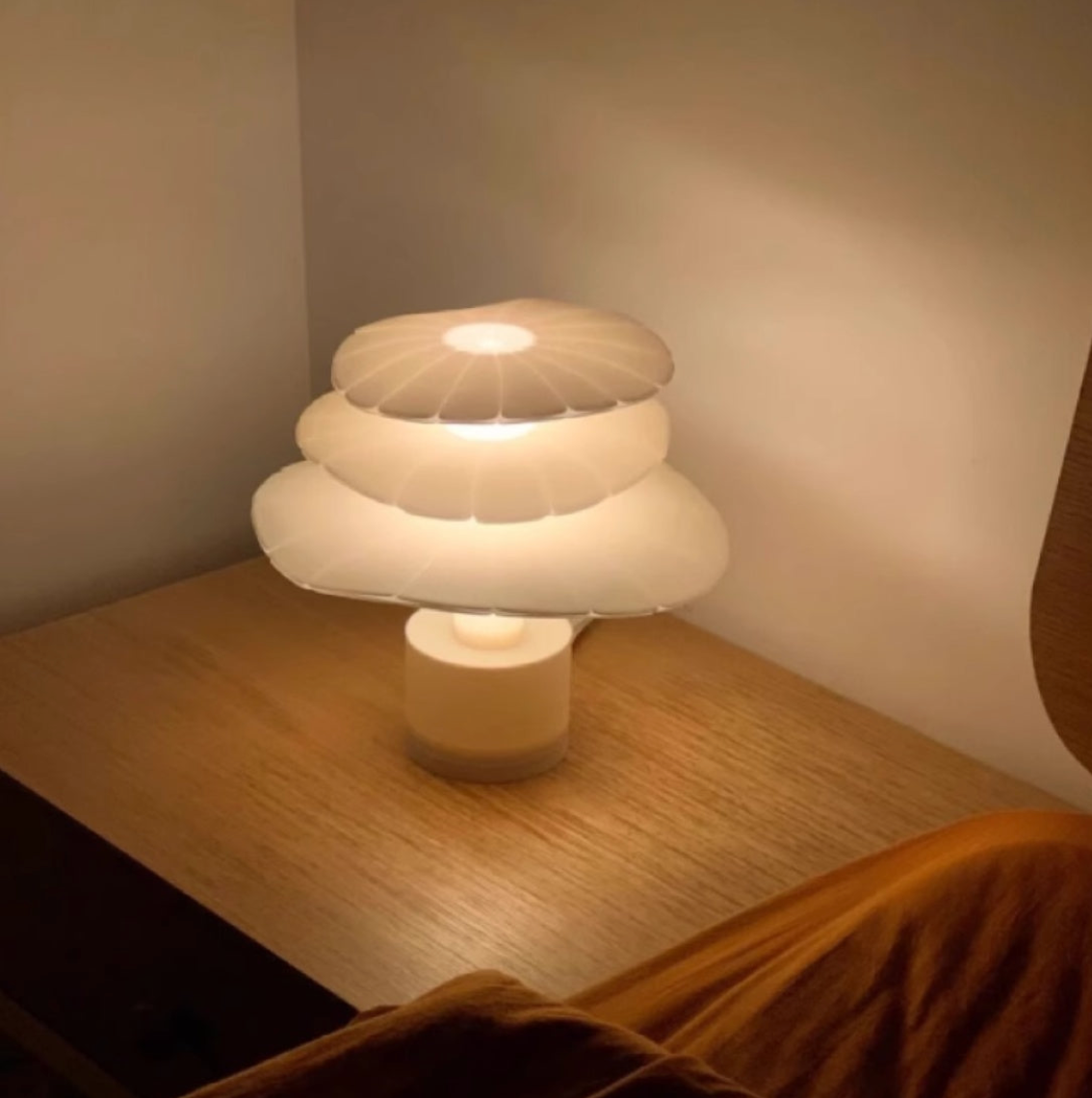 Luminous Layers Table Lamp