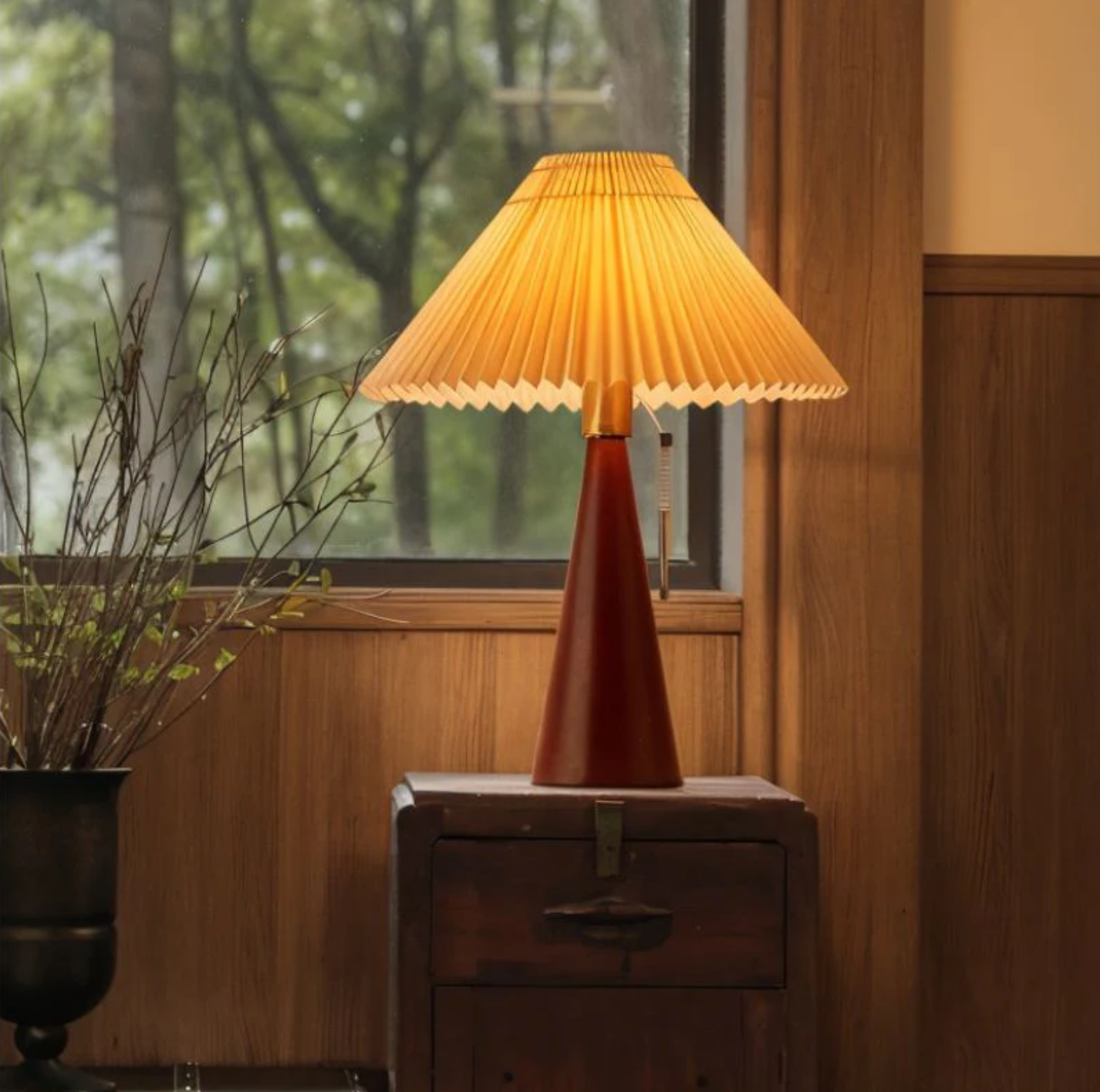 Crane’s Grace Lamp