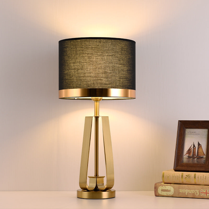 Crown’s Embrace Table Lamp